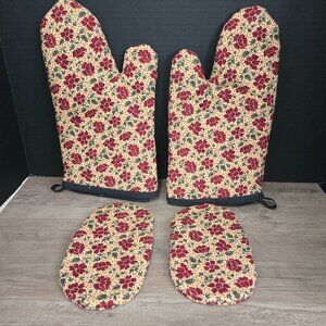 Grandma's Practical 2 layer Handmade Microwave & Oven Mitts Set Adult / Regular